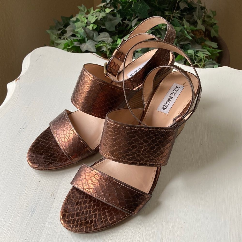 Steve Madden Carlin Bronze Stacked Wedge Size 11
